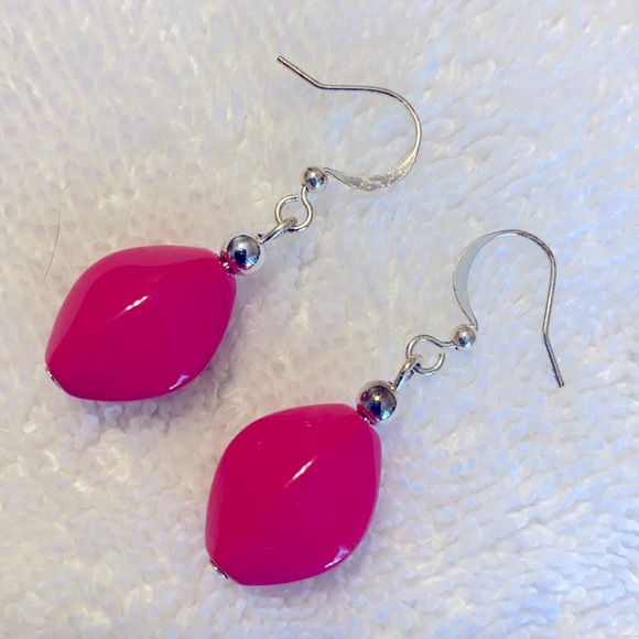 Fashion Jewelry - Earrings - Picture 2 of 2